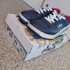 FILA Original Tape Rugrats Theme Men's Sneakers Size 7 (Color: Navy Blue/White)